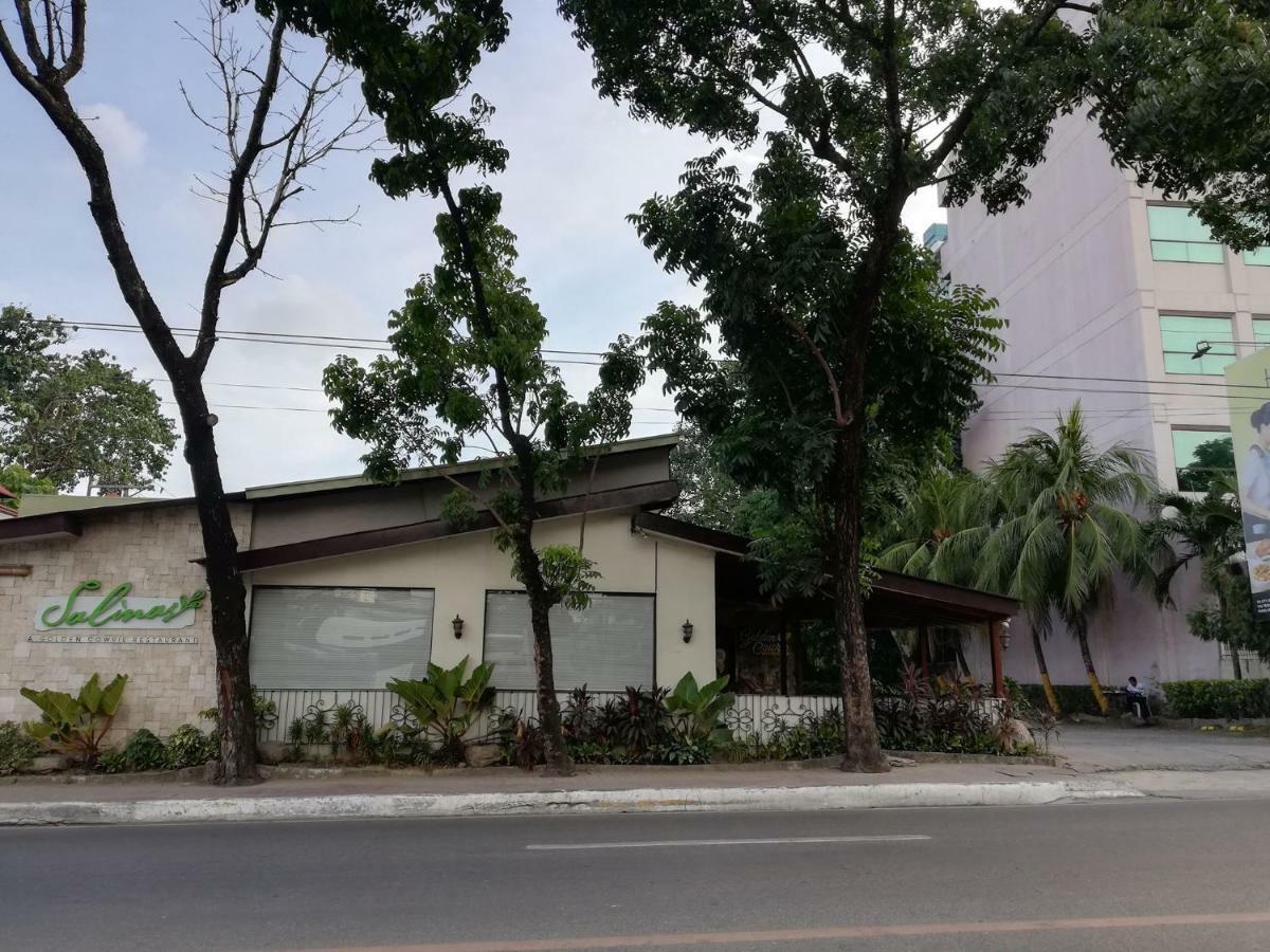 Studio At La Guardia 세부 외부 사진